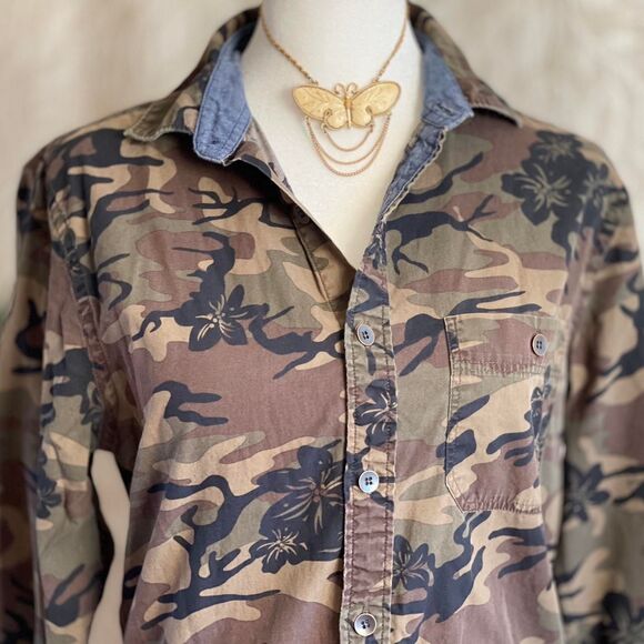Express Floral Camo Button Down Shirt Size Grunge Military Whimsygoth Army XS - Picture 2 of 7